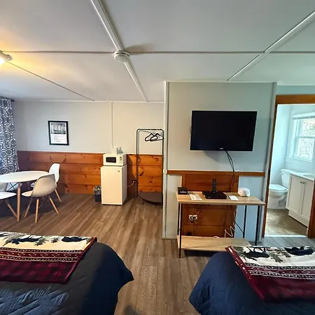 Yardarm Motel Searsport Exterior photo