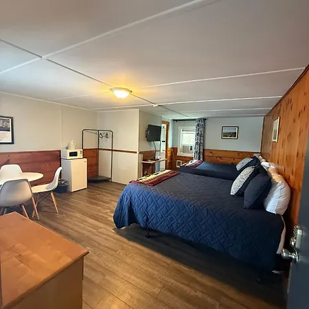 Yardarm Motel Searsport Exterior photo